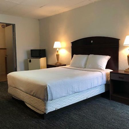 Portland Super Value Inn Экстерьер фото