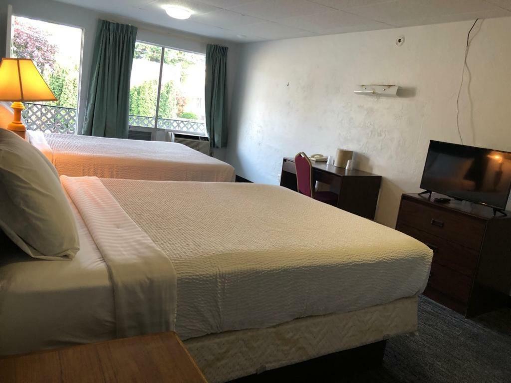Portland Super Value Inn Экстерьер фото