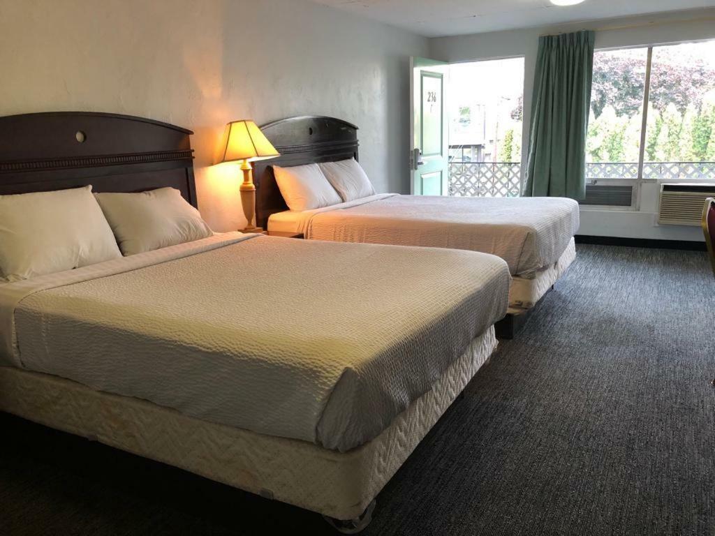 Portland Super Value Inn Экстерьер фото